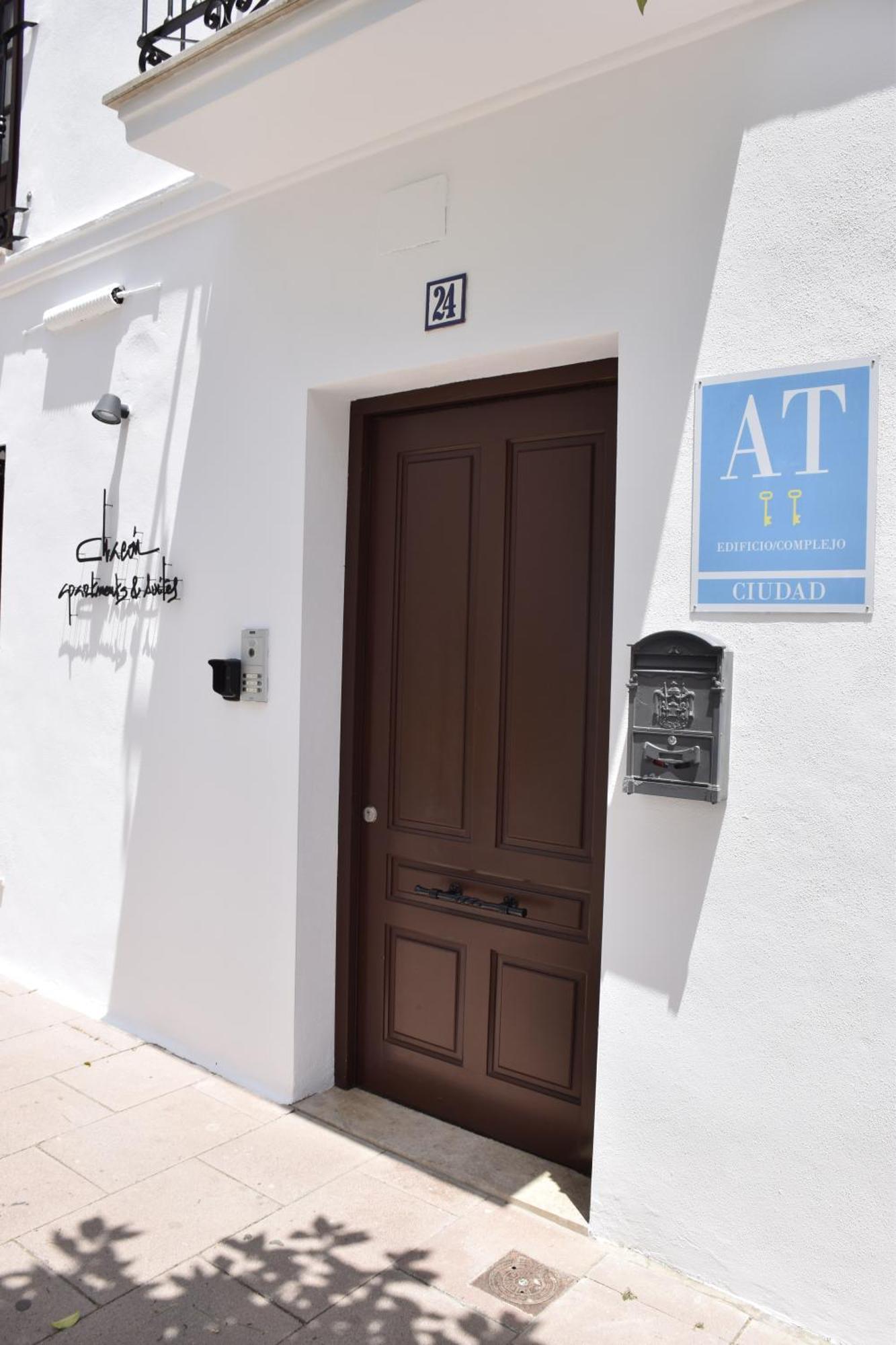 Chacon Apartments & Suites 에스테포나 외부 사진