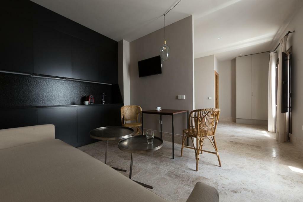 Chacon Apartments & Suites 에스테포나 외부 사진